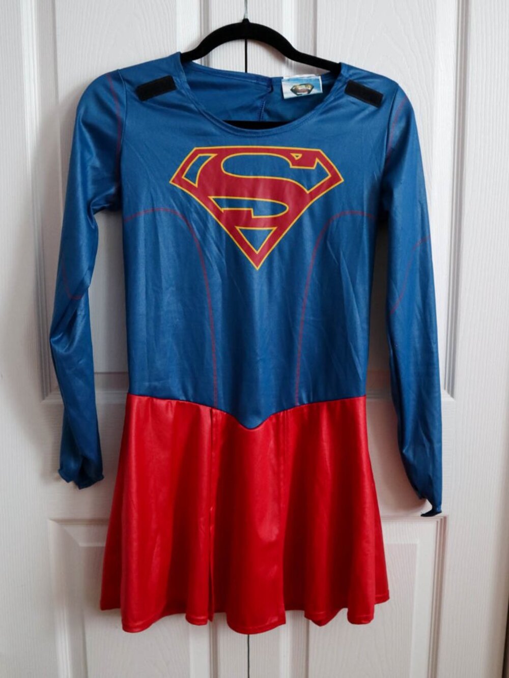 Rubies II DC Comics Supergirl Costume Dress & Cape Adult Women's Sz S Cosplay - Picture 5 of 7